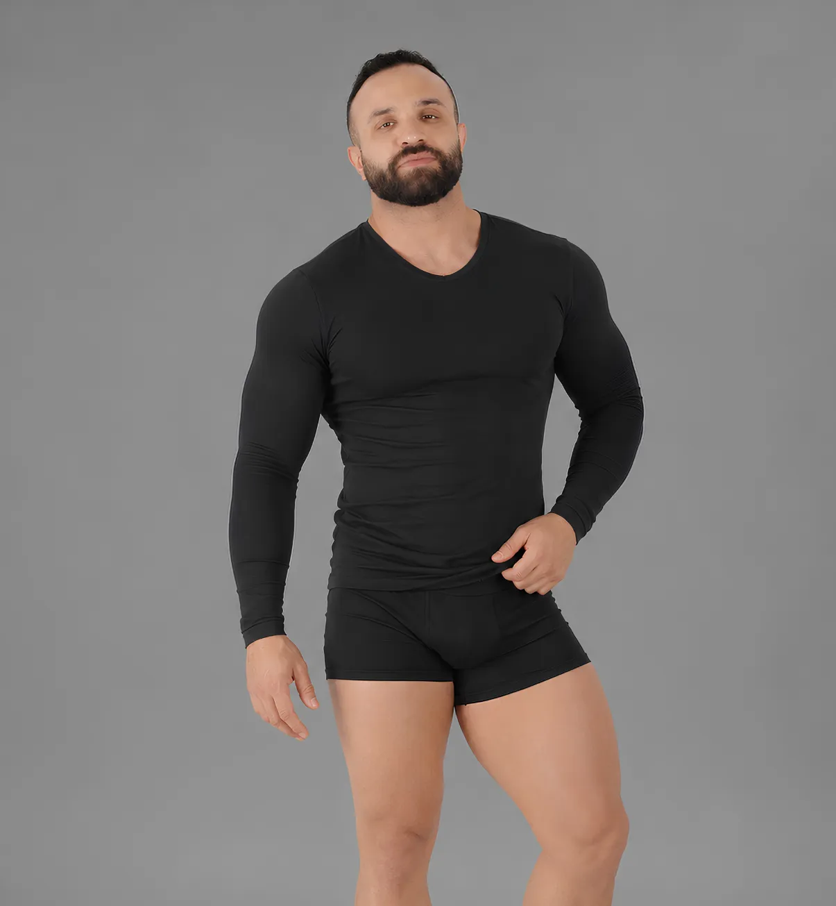 تيشرت بكم رقبة V